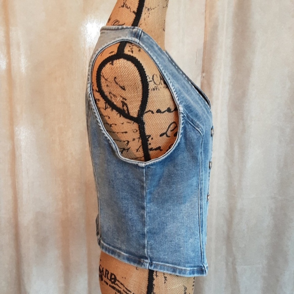 NWT - RISEN Stretch Denim Cropped Vest Medium Blue Button Front Sz M - Picture 5 of 14